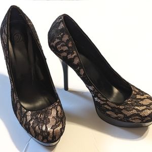 Stunning Black Lace Over Tan 6inch Heels. Size: 8-8 1/2